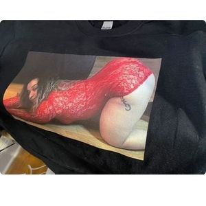 Black men's tee shirt